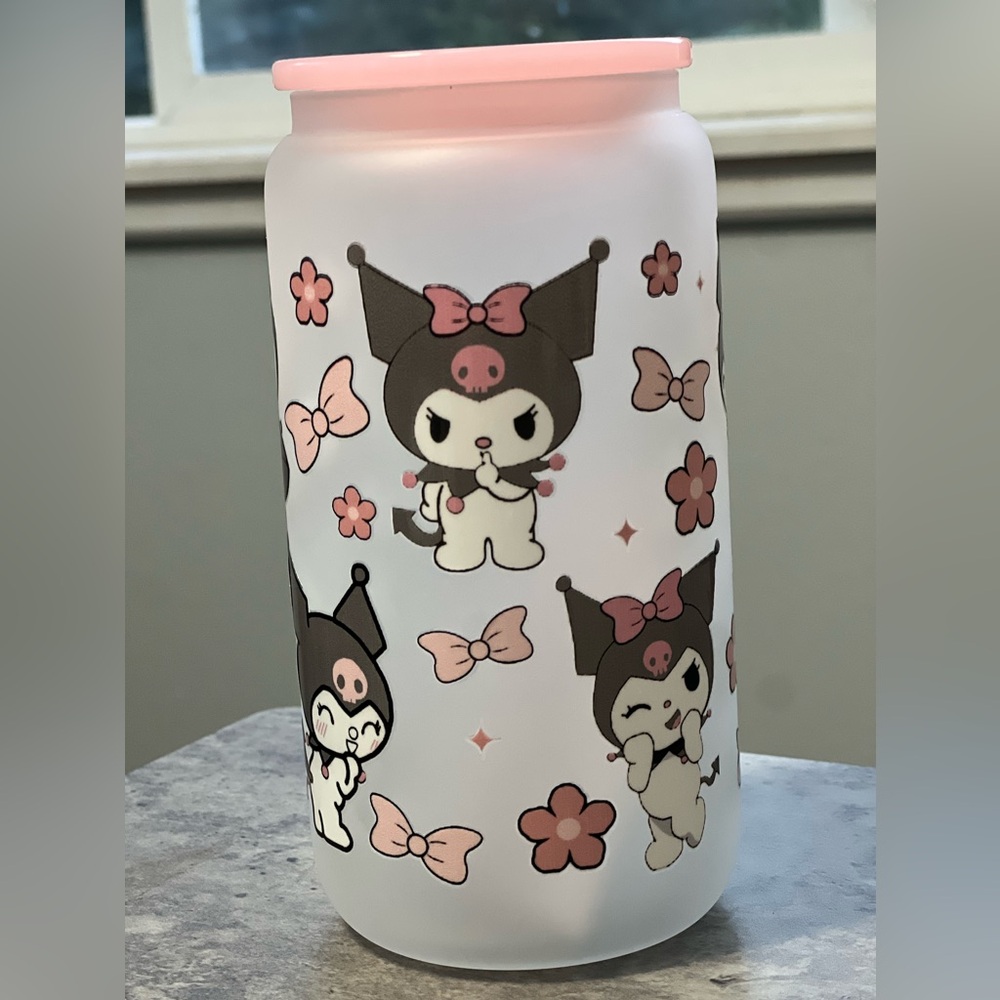 UV Dtf HK Friends Glass tumbler w/straw